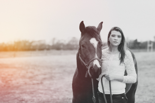 Senior Photography in Frisc horse