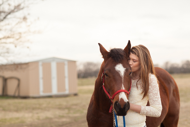 Senior Photography in Frisc horse