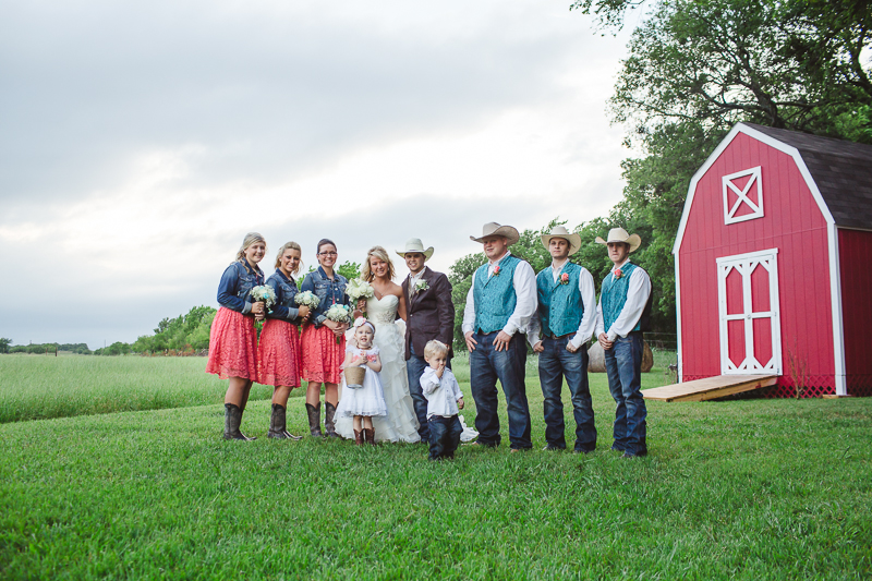 wedding photographer country rustic style willow creek wedding venue cowboy texas photography