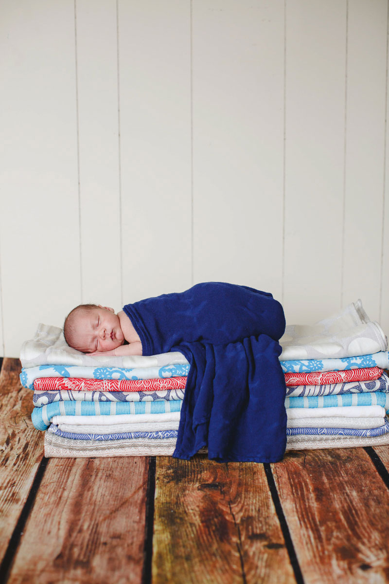 best newborn photographer dallas and carrollton texas